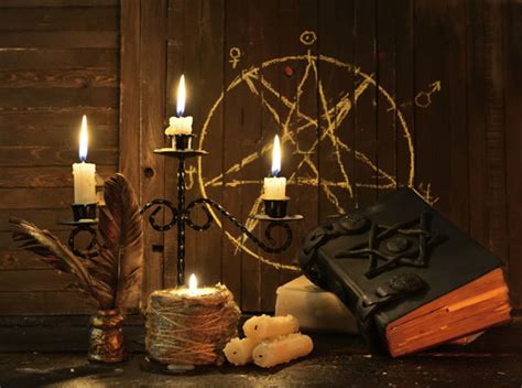Carmine Witchcraft and Divination: The Art of Seeing the Future